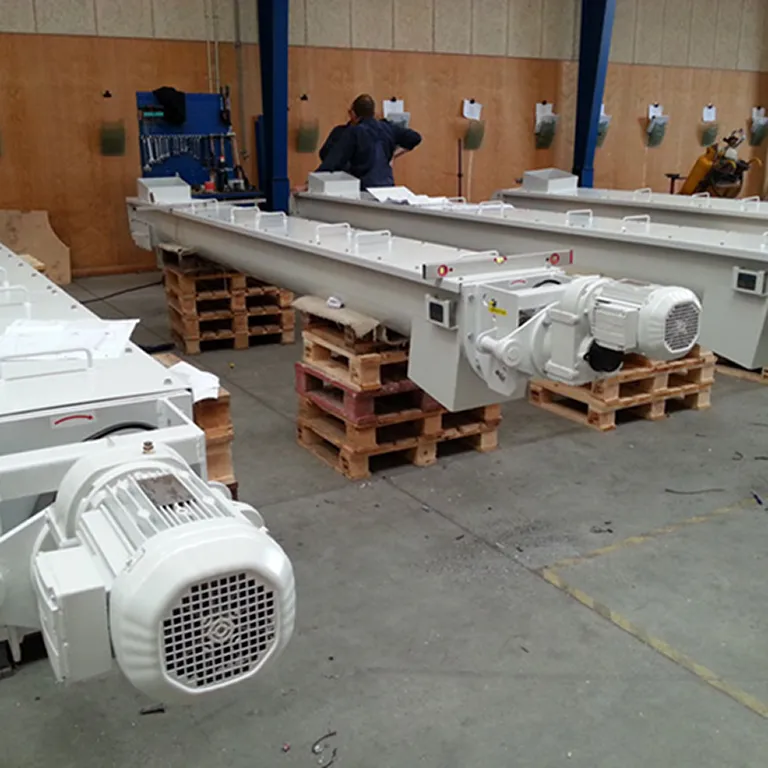 Screw conveyor